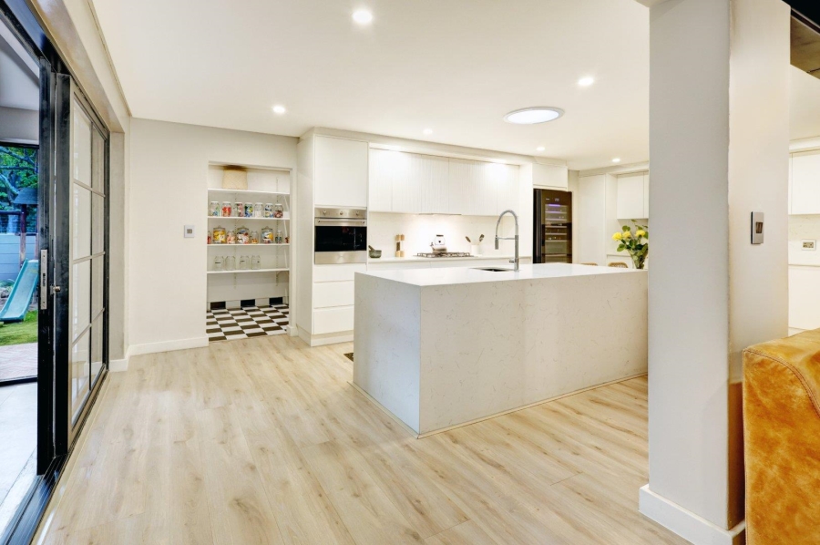 6 Bedroom Property for Sale in Welgemoed Western Cape